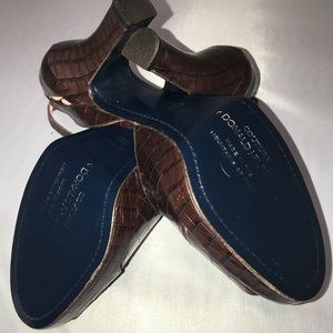 Brand NEW, Donald Plinar Retro Lo Platform Pump!